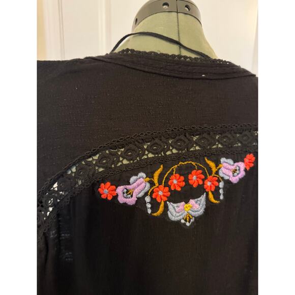 Free People Serafina Boho Embroidered Crochet Black Colorful Top Medium - Picture 7 of 9